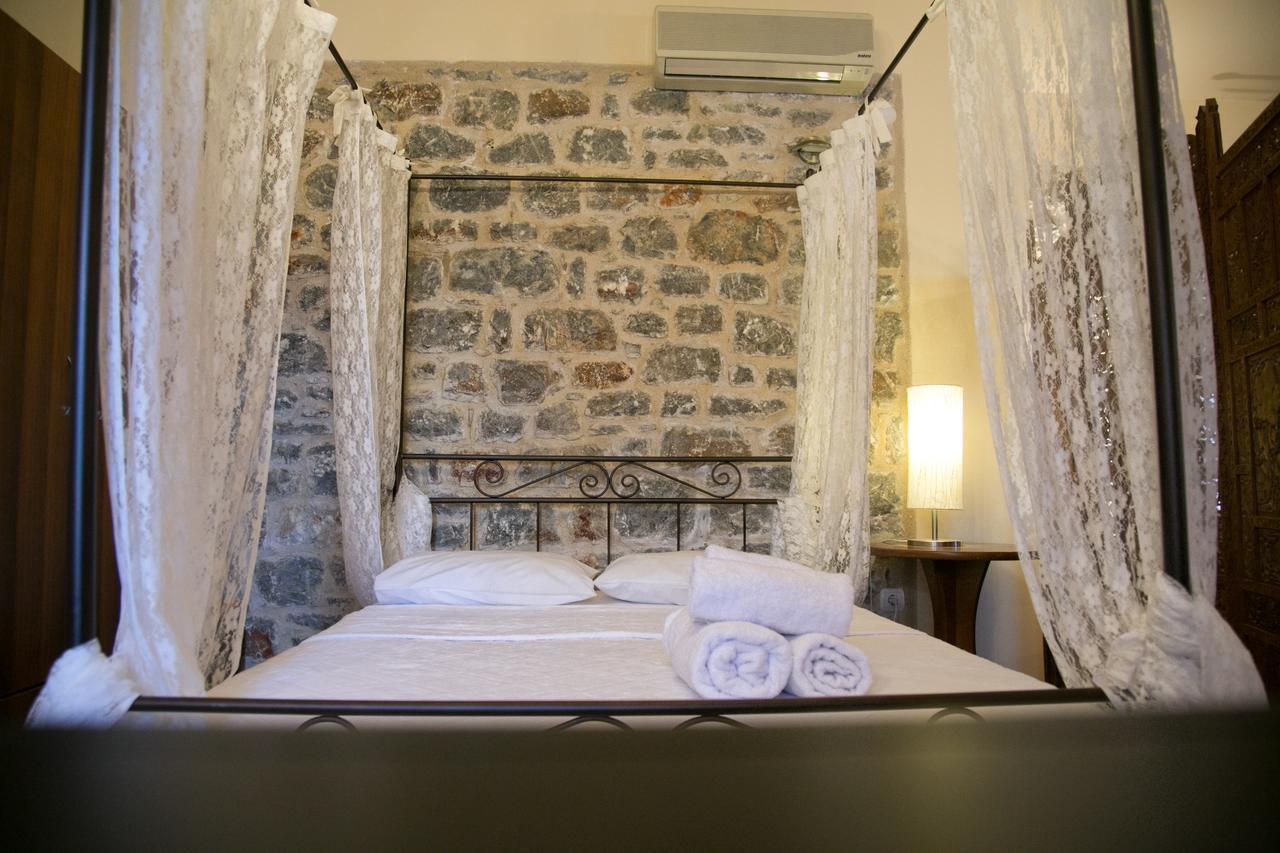 Hotel Sophia Limeni View Areopoli Exterior foto