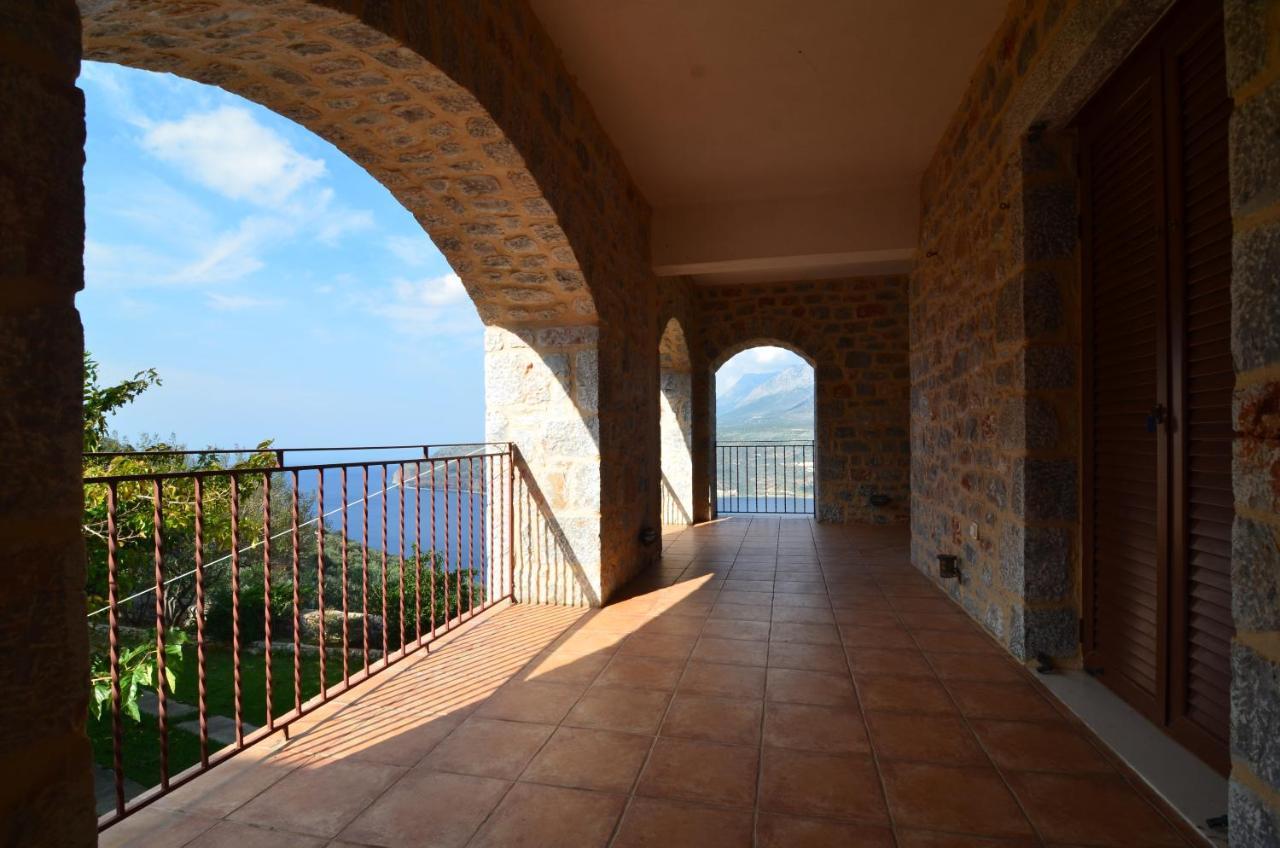 Hotel Sophia Limeni View Areopoli Exterior foto